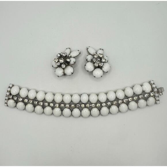 Kramer of New York silver tone milk glass rhinestones bracelet clip on earrings - Picture 1 of 10
